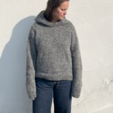 grå hoodie Kat no. 6 i rustik uld med nylon